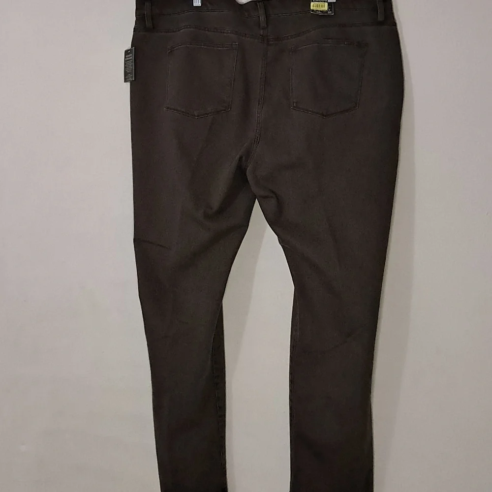 Lauren Ralph Lauren Women's Size 22W Slimming Modern Straight Jeans - Picture 2 of 11